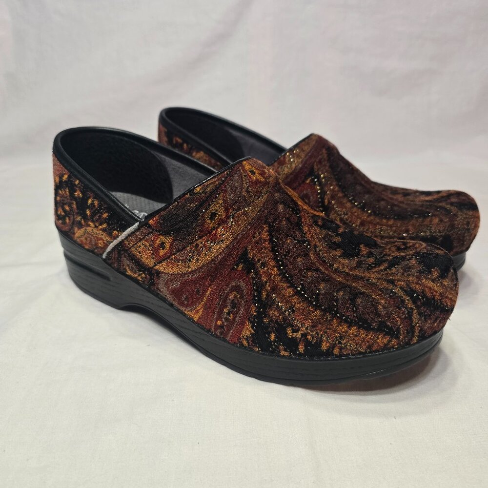 Dansko paisley velvet tapestry Vegan clogs women’s shoe EU 39 US size 8.5 - 9